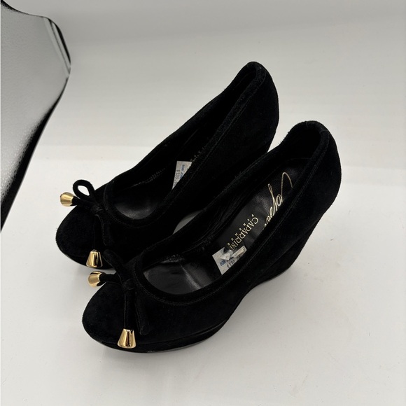 Black Suede Wedge Shoes with Bow Detail
Caparinni - Picture 1 of 5